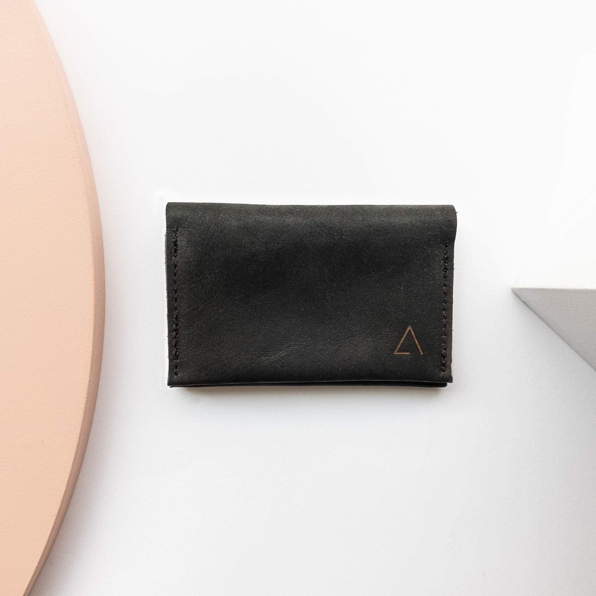 OLI MIDI sustainable natural leather wallet in charcoal with gold logo embossing