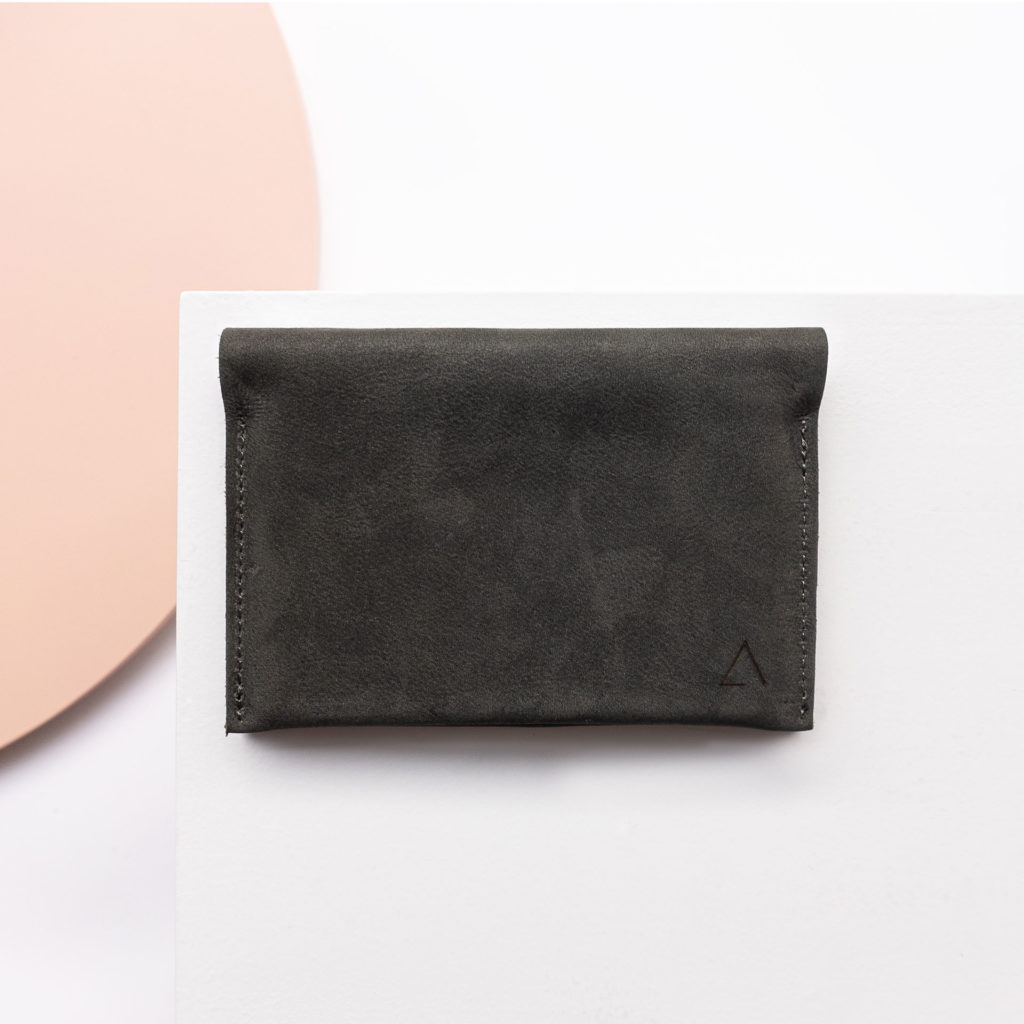 Wallet OLI LARGE natural leather in coal from the front with logo embossing