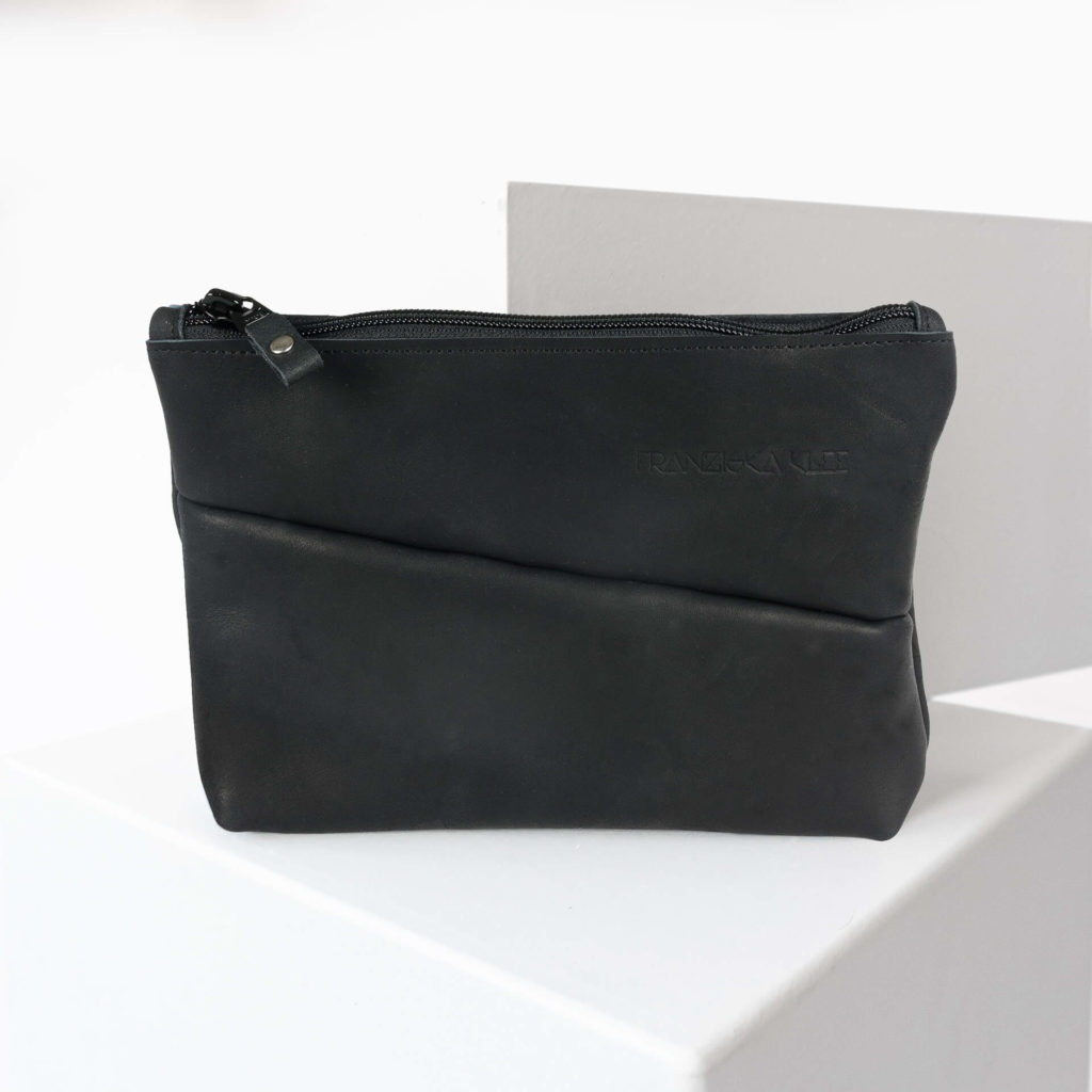 Cosmetic bag Pouch FRA made of sustainable natural leather in black oiled from front