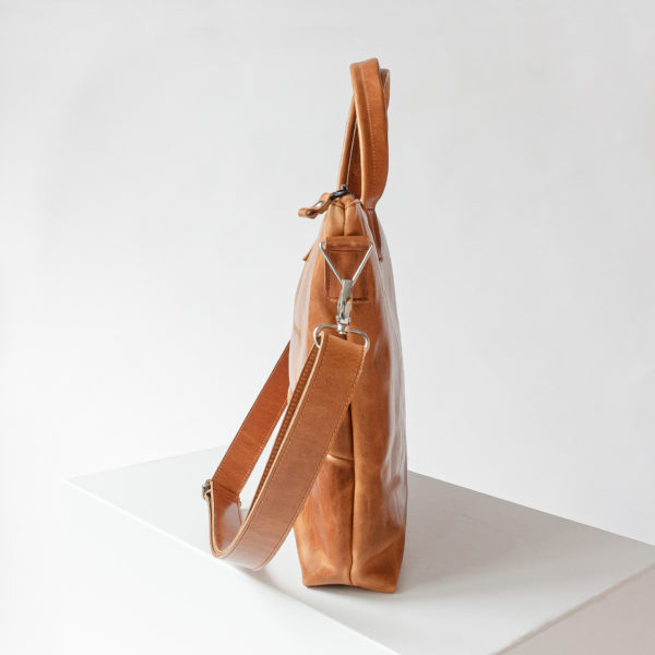 Side view shoulder bag ANA with handles