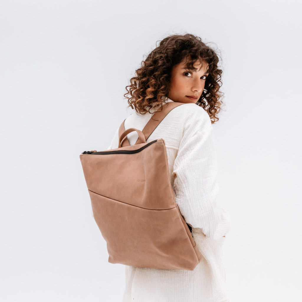 Diaper backpack Lin with in light brown from sustainable natural leather