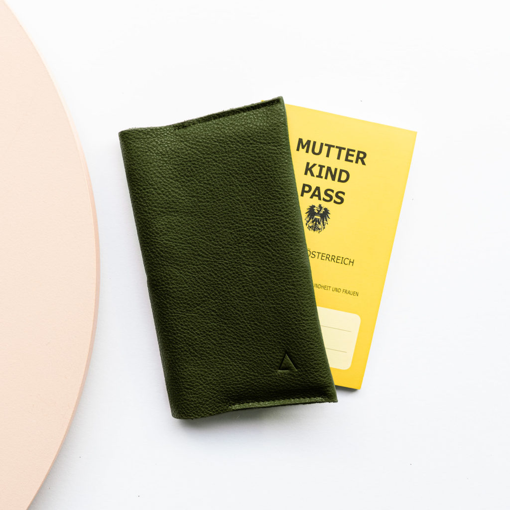 Mother and child passport cover EVE Austria natural leather in olive with discreet logo embossing