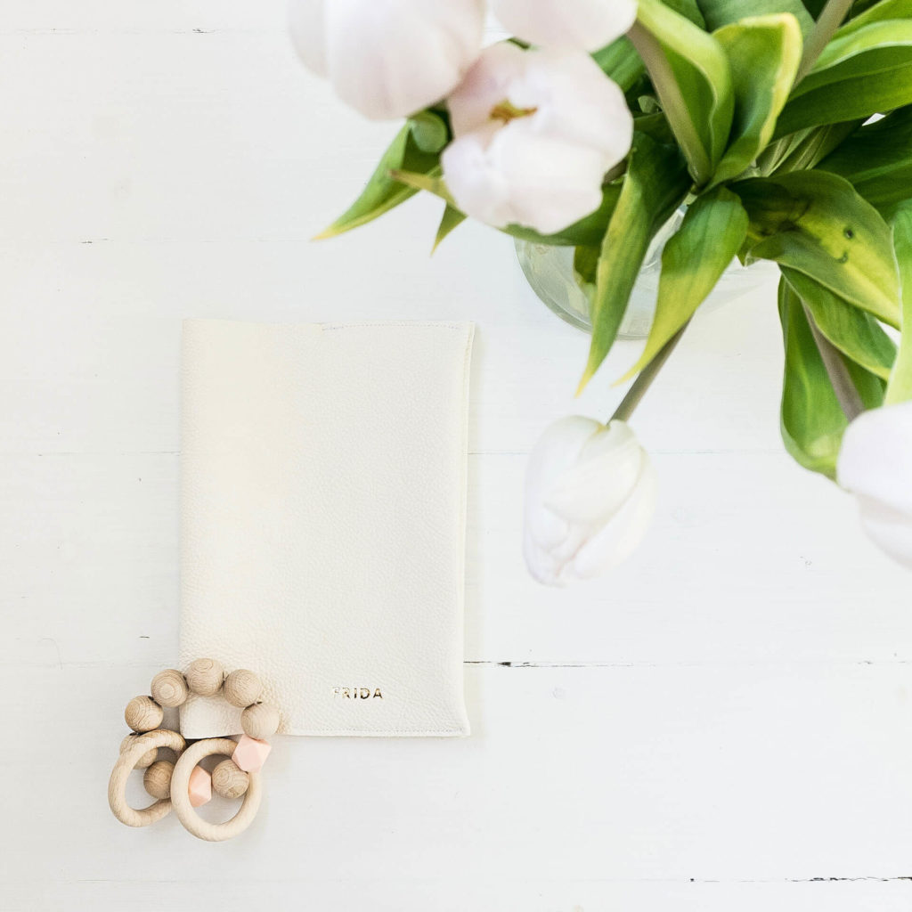 Mood Shot U-book cover EVE made of sustainable natural leather in cream with individual embossing in gold