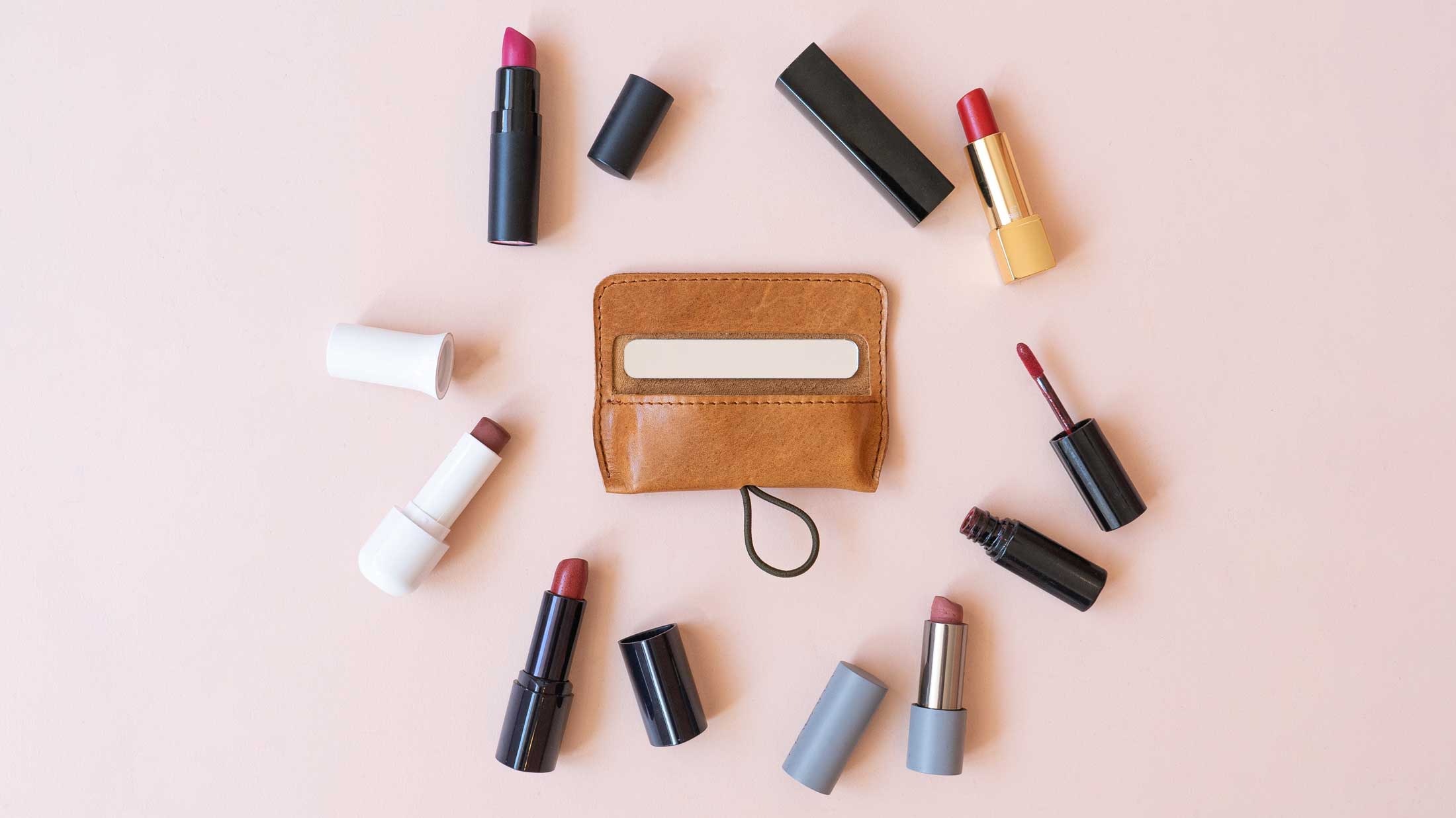 The small luxury for the handbag - in our case fit lipsticks in standard sizes.